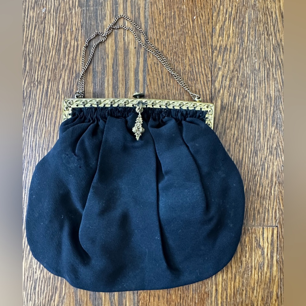 Black Vintage-Style Evening Bag with Gold Frame